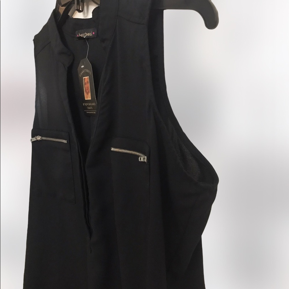 Pretty Black Blouse - Picture 2 of 2